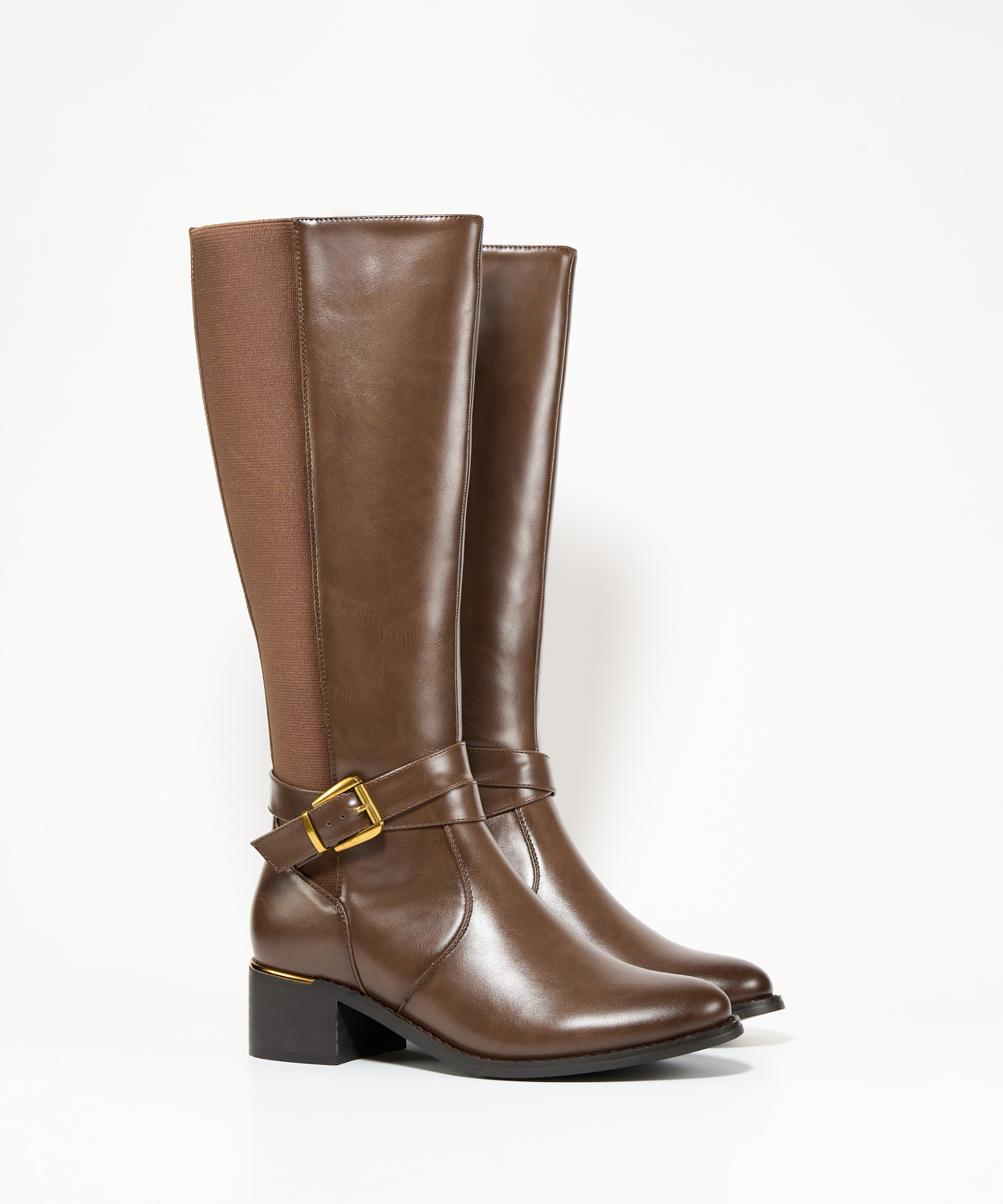 Bota alta tac&oacute;n adorno image number null